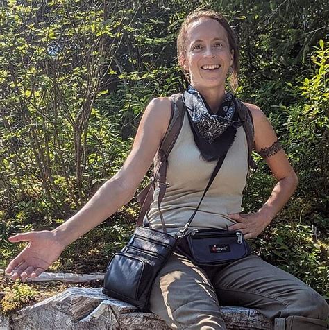 Naked and Afraid Star Sarah Danser Dead at 34 After Hawaii Car。